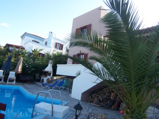-Playground with residence in Georgioupoli