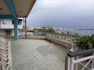 -Apartment in Kournas with seaview and garden