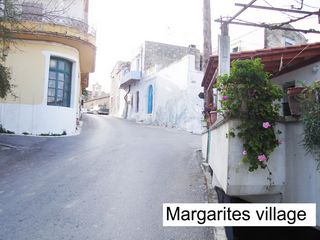 For Rent per day: Traditional rooms at Margarites image 24